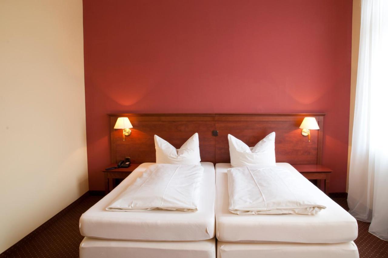 City Hotel Idar-Oberstein Room photo